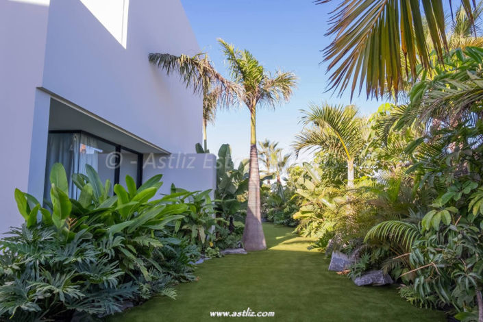 Image No.3-Villa de 4 chambres à vendre à Playa San Juan