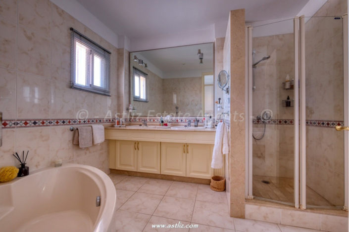 Image No.15-2 Bed Apartment for sale