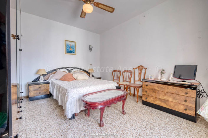 Image No.11-3 Bed Villa for sale