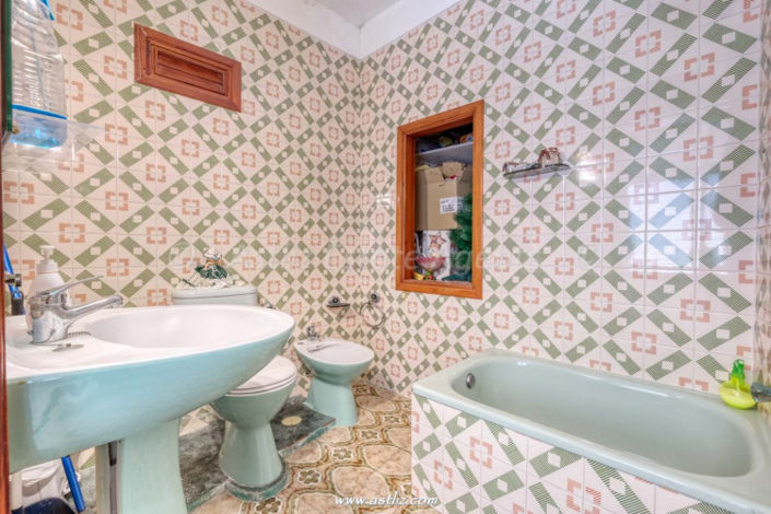 Image No.15-3 Bed Villa for sale