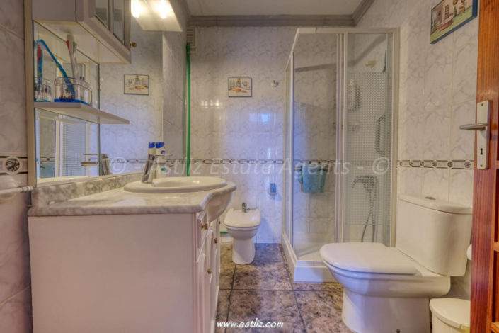 Image No.20-3 Bed Villa for sale