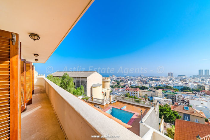 Image No.18-8 Bed Villa for sale