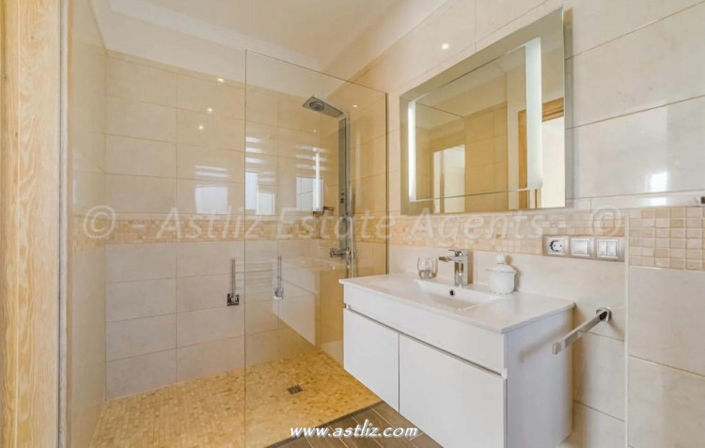 Image No.16-4 Bed Villa for sale