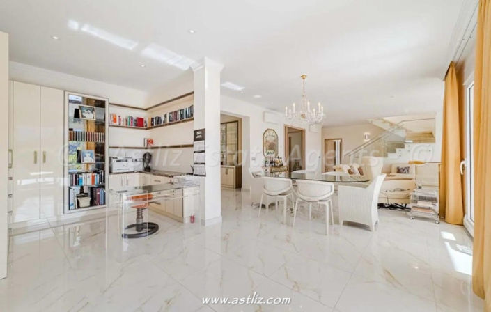 Image No.7-4 Bed Villa for sale