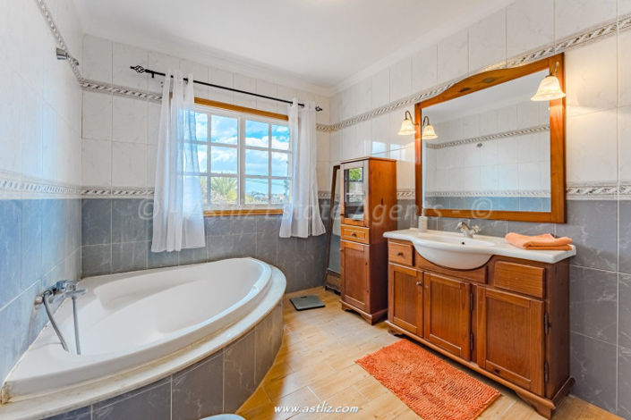 Image No.30-4 Bed Villa for sale