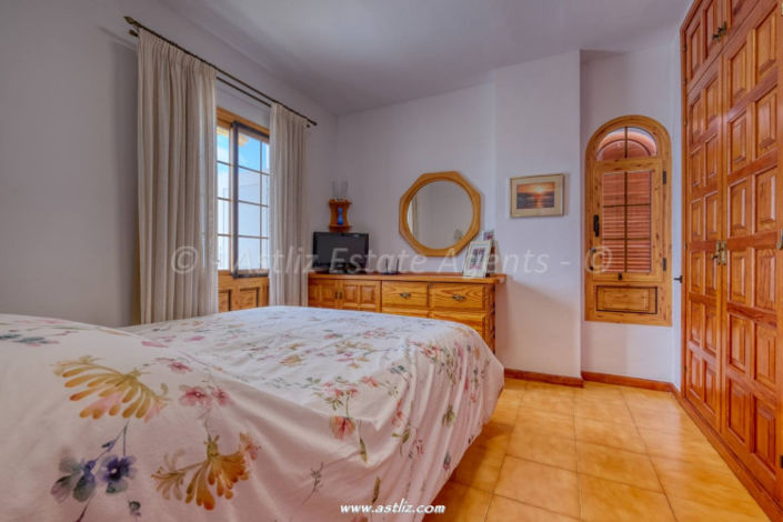 Image No.26-1 Bed Apartment for sale