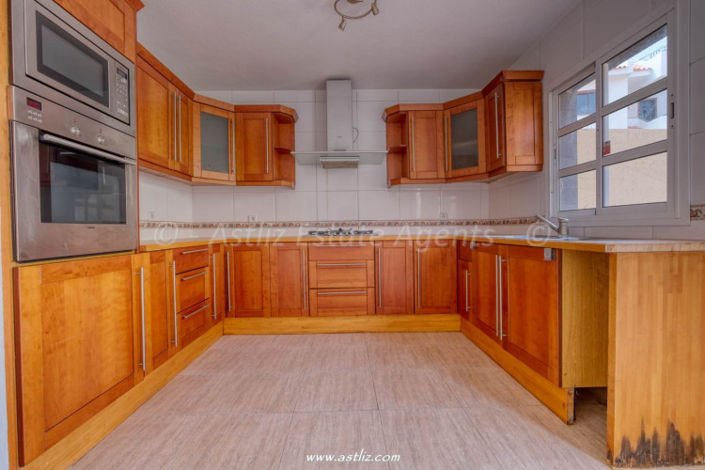 Image No.14-4 Bed Villa for sale