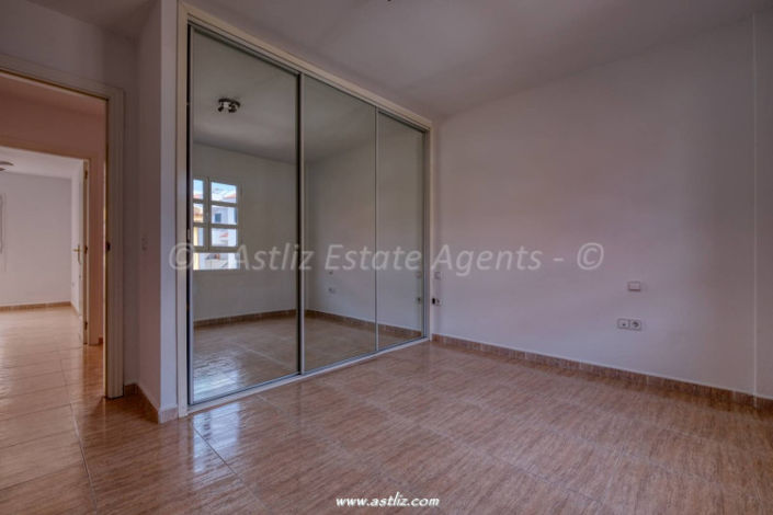 Image No.20-4 Bed Villa for sale