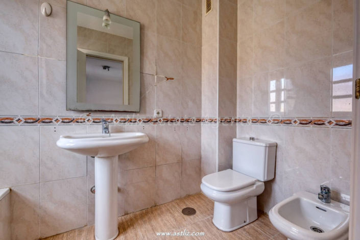 Image No.21-4 Bed Villa for sale