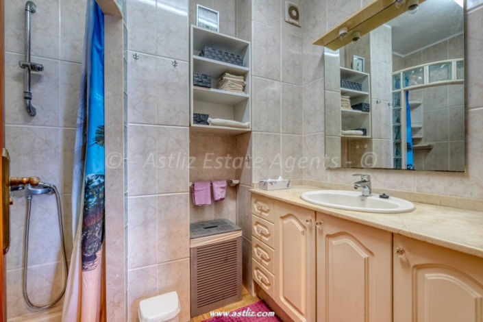 Image No.24-2 Bed Apartment for sale