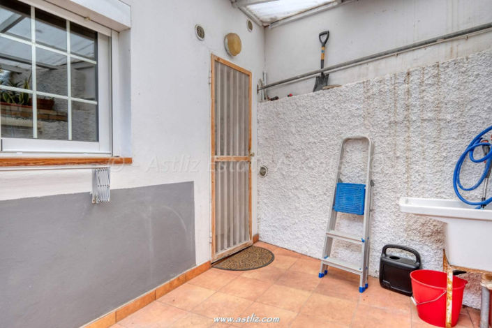 Image No.29-2 Bed Apartment for sale