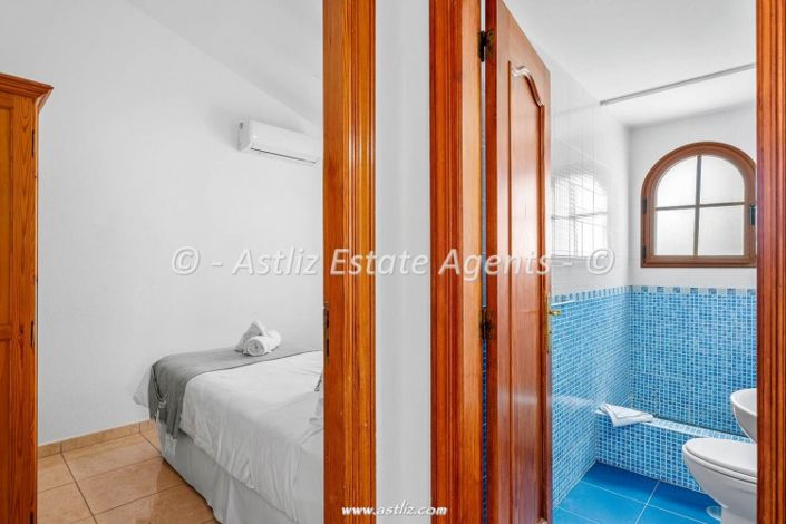 Image No.18-2 Bed Apartment for sale