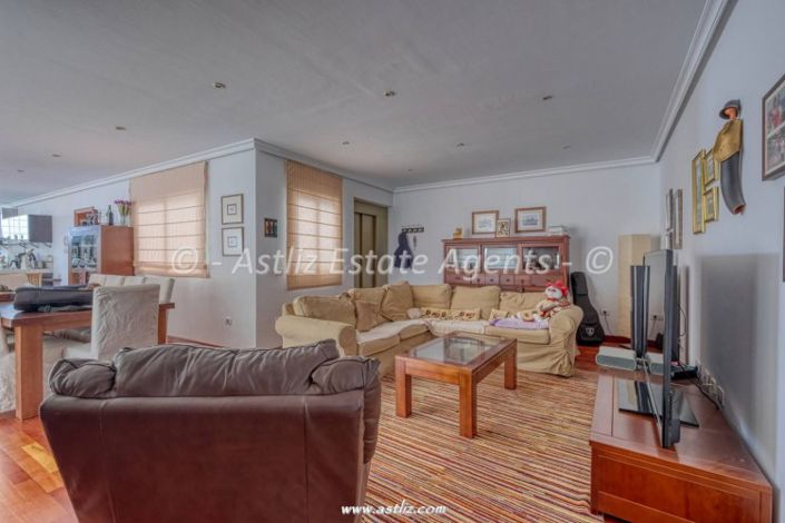 Image No.13-7 Bed Villa for sale