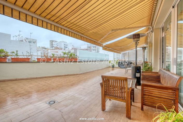 Image No.15-7 Bed Villa for sale