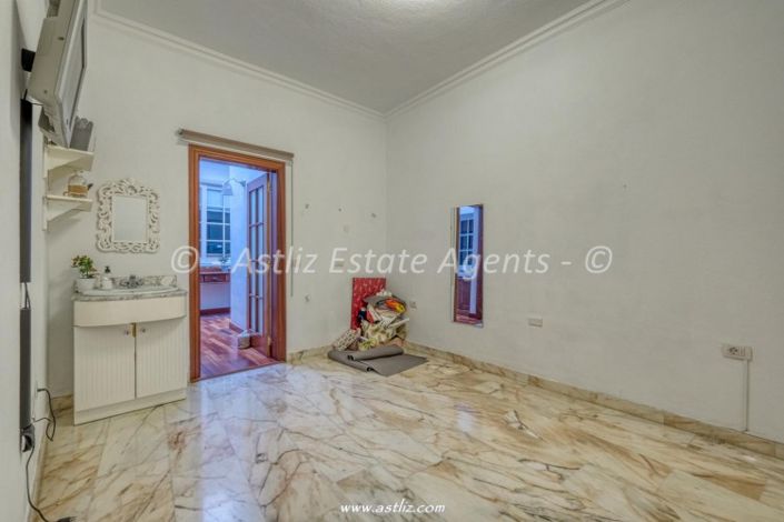Image No.26-7 Bed Villa for sale