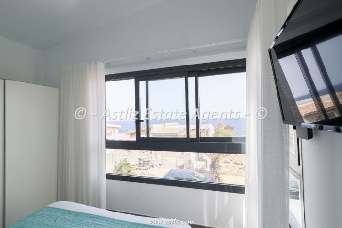 Image No.14-2 Bed Villa for sale