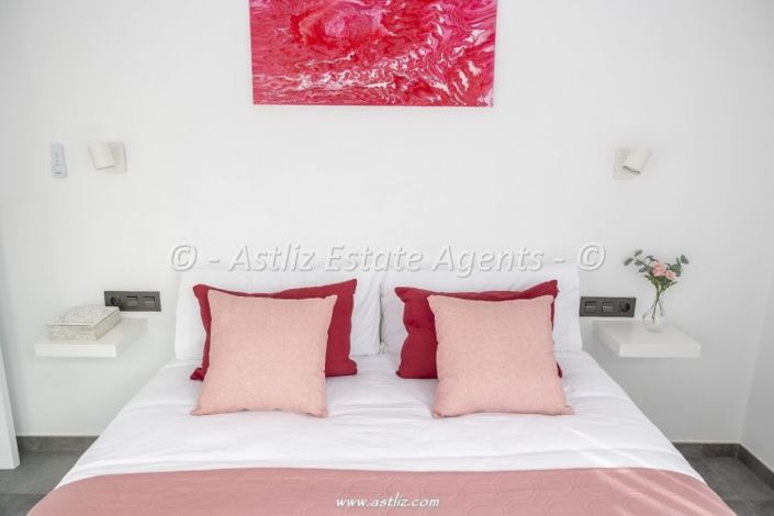 Image No.2-2 Bed Villa for sale