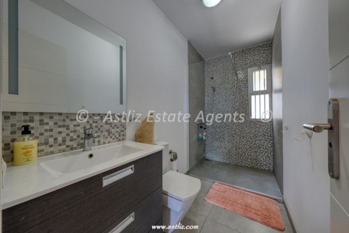 Image No.21-1 Bed Apartment for sale