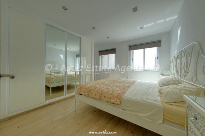 Image No.20-3 Bed Apartment for sale