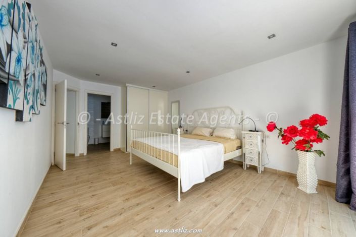 Image No.24-3 Bed Apartment for sale