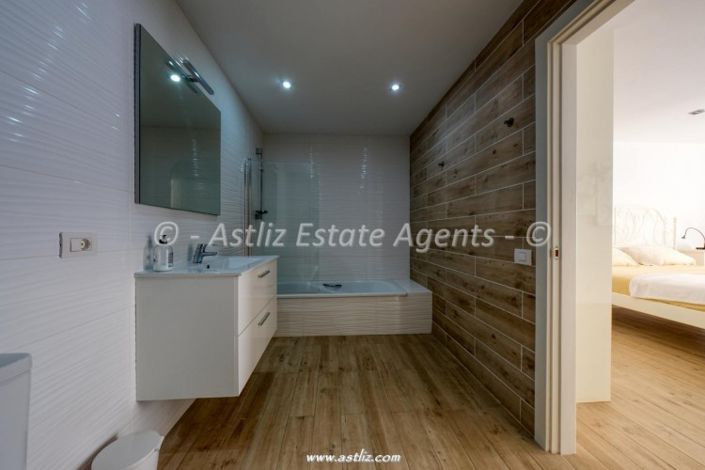 Image No.27-3 Bed Apartment for sale