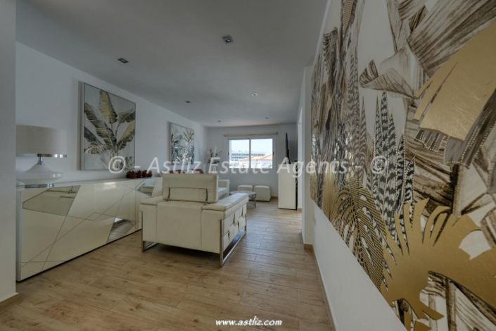 Image No.29-3 Bed Apartment for sale