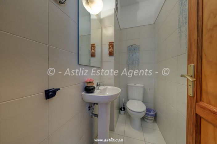 Image No.23-2 Bed Apartment for sale