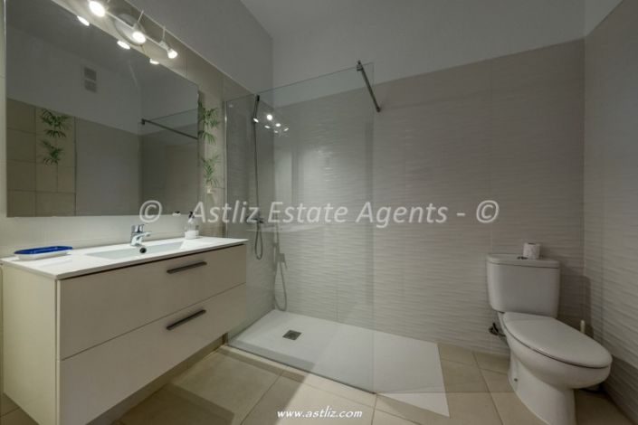 Image No.28-2 Bed Apartment for sale