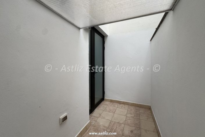 Image No.14-Appartement de 2 chambres à vendre