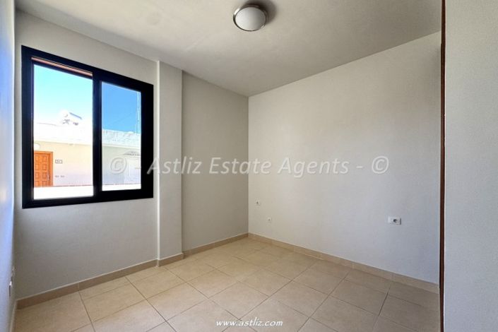Image No.23-Appartement de 2 chambres à vendre