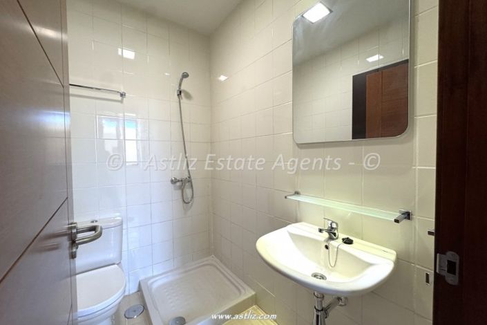 Image No.28-Appartement de 2 chambres à vendre