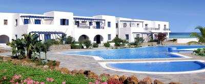 front-pool-area