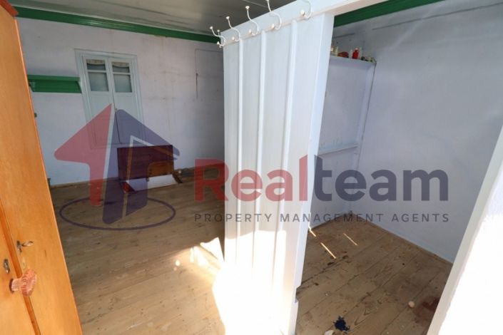 Image No.16-2 Bed Property for sale