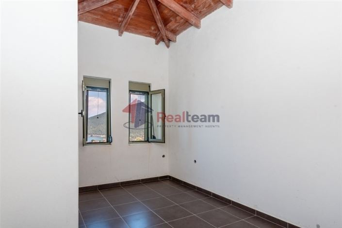 Image No.17-Propriété de 4 chambres à vendre à Pteleos