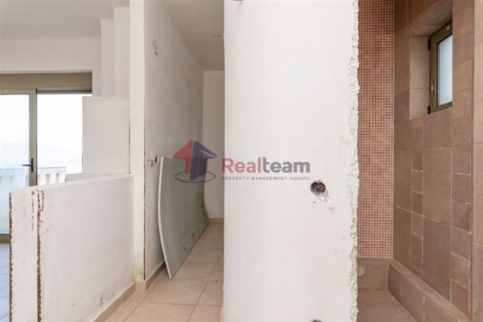 Image No.3-Propriété de 4 chambres à vendre à Pteleos