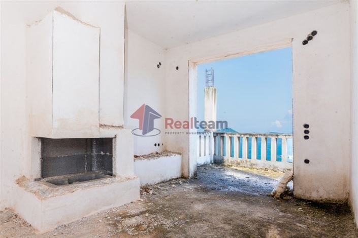 Image No.4-3 Bed Property for sale