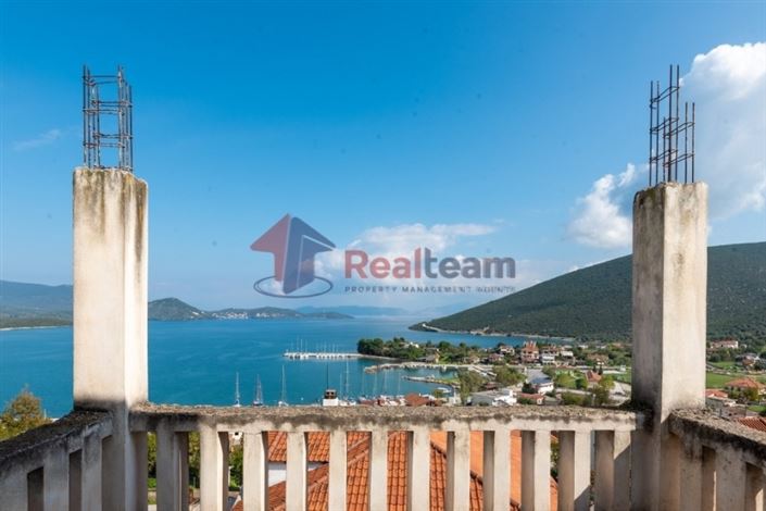 Image No.10-3 Bed Property for sale