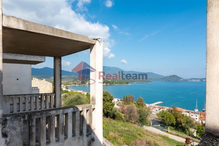 Image No.11-3 Bed Property for sale