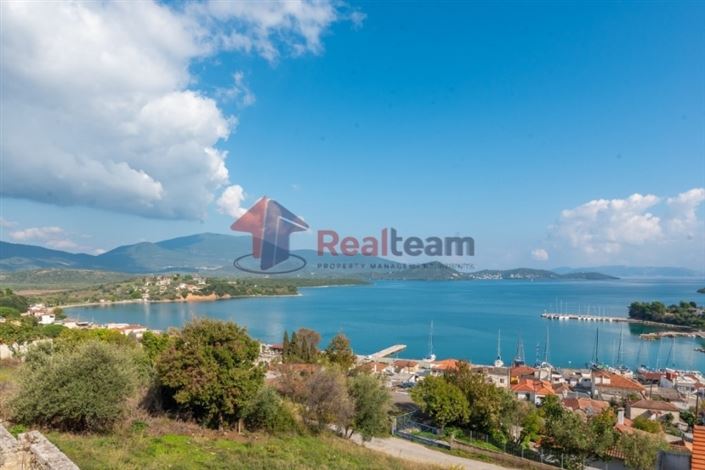 Image No.24-3 Bed Property for sale