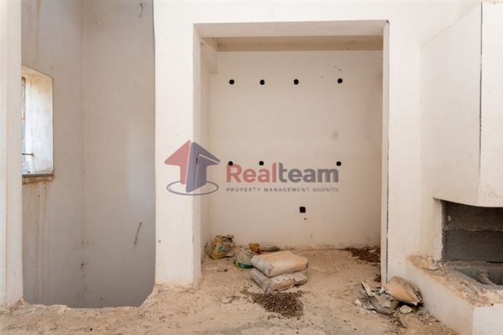 Image No.5-3 Bed Property for sale