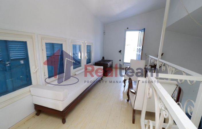 Image No.13-3 Bed Property for sale