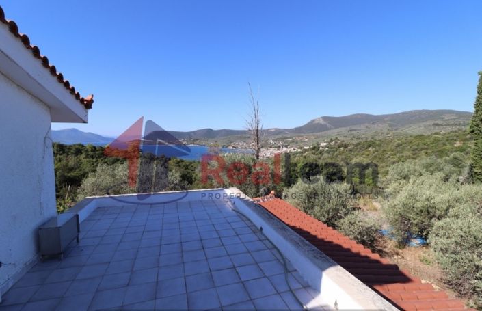 Image No.18-3 Bed Property for sale