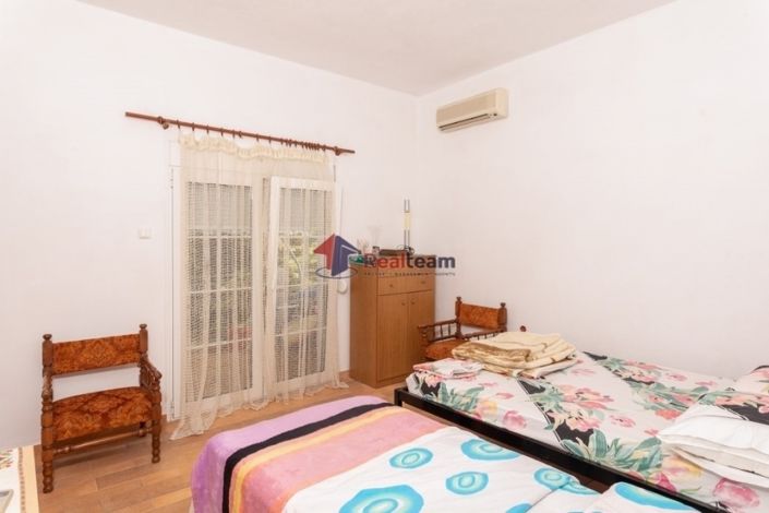 Image No.10-4 Bed Property for sale