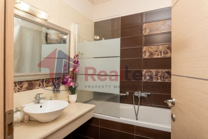 Image No.13-4 Bed Villa for sale