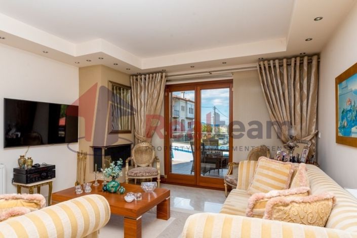 Image No.3-4 Bed Villa for sale