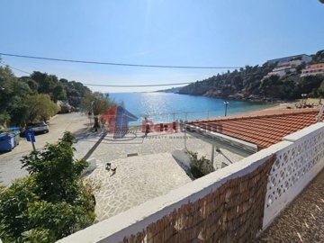 1 - Alonnisos, Propriété