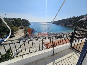 1 - Alonnisos, Propriété
