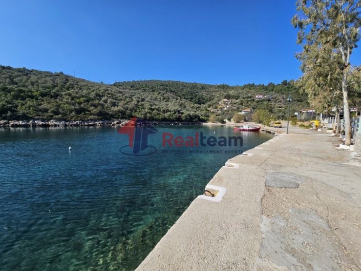 Image No.4-6 Bed Property for sale