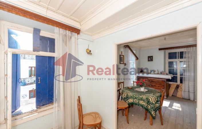 Image No.15-2 Bed Property for sale