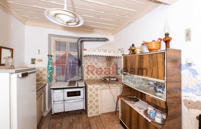 Image No.17-2 Bed Property for sale